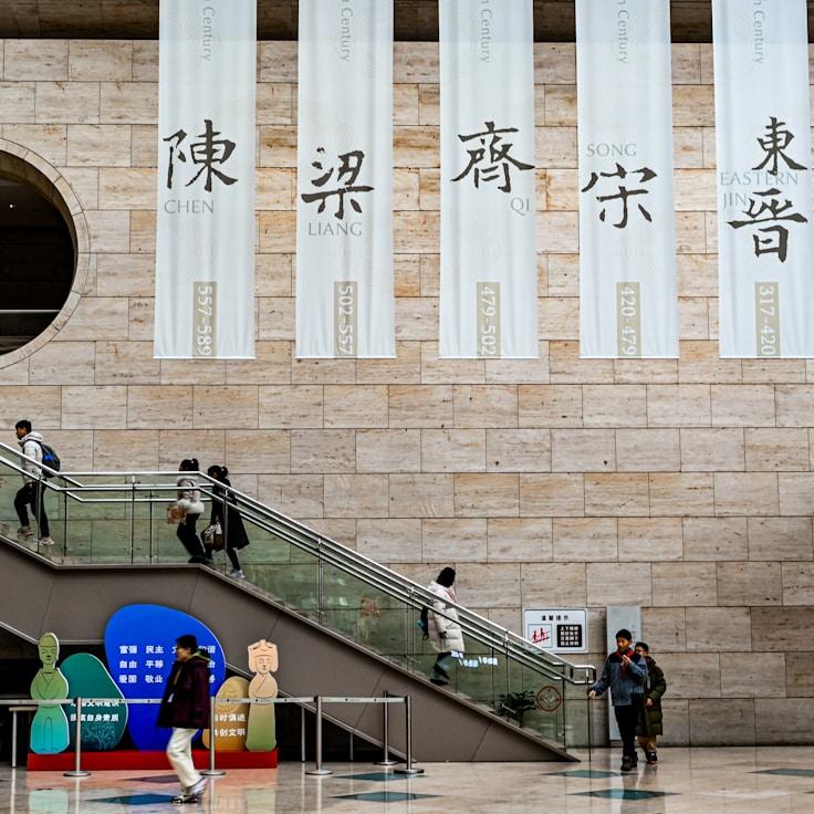 Family-friendly shopping and daily life in United States